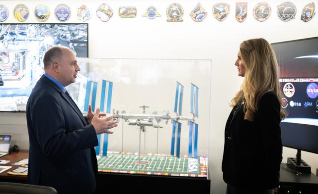 SBA Administrator at NASA Headquarters