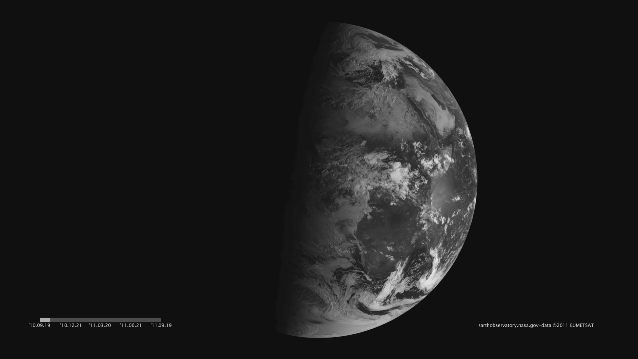 High-definition animation depicting Earth's equinoxes and solstices as seen from space, illustrating seasonal changes.