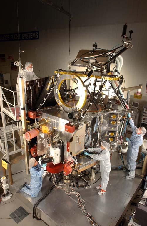 Engineers assembling Mars Reconnaissance Orbiter at Lockheed Martin Space Systems facility.